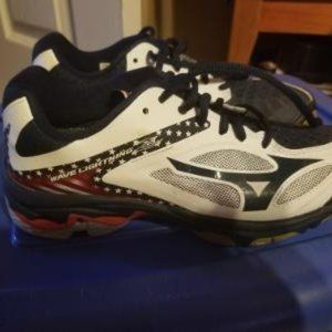 Mizuno Volleyball Sneakers